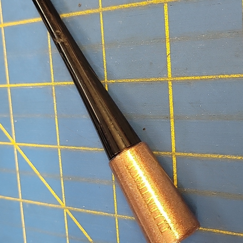 Ellen Tracy Bronze Eyeliner New Tube